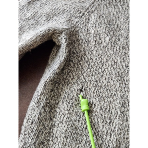 Eddie Bauer Men's Medium Oatmeal  Lambswool Knit Sweater Crewneck Red Trim - Picture 4 of 7